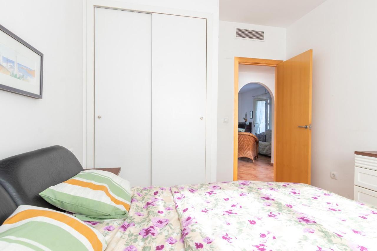 Villa Verde Piscina Pirvada Y Wifi L' Escala Εξωτερικό φωτογραφία